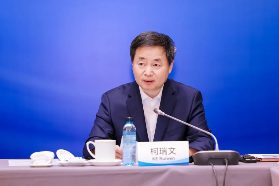 王曉暉會見中國商飛董事長，共謀航空未來，深化合作創新，王曉暉與中國商飛董事長共謀航空未來，深化合作創新會談