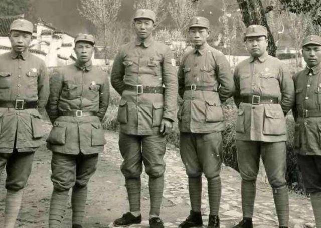 上將軍銜相當于政府什么官，上將軍銜對應的政府官職及級別，上將相當于政府什么職位？