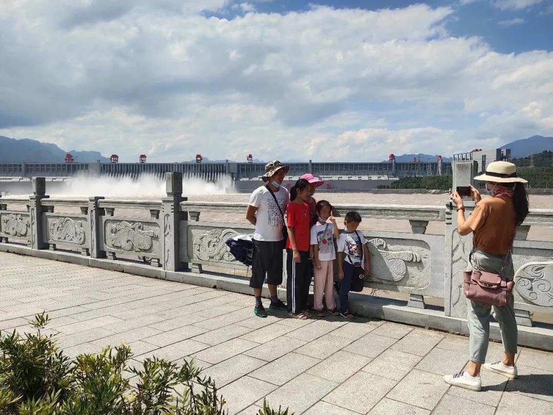 旅游三峽需要多少錢(qián)？全面解析三峽旅游費(fèi)用構(gòu)成，全面解析，三峽旅游費(fèi)用構(gòu)成及所需費(fèi)用揭秘