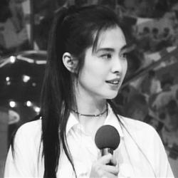韓國(guó)最新娛樂(lè)新聞動(dòng)態(tài)，璀璨明星閃耀舞臺(tái)，引領(lǐng)亞洲娛樂(lè)潮流，韓國(guó)娛樂(lè)新聞速遞，明星璀璨閃耀，引領(lǐng)亞洲潮流