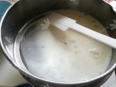 在家自制美味雙皮奶，簡單、健康又營養豐富的甜品選擇，在家自制健康營養雙皮奶，美味甜品輕松享