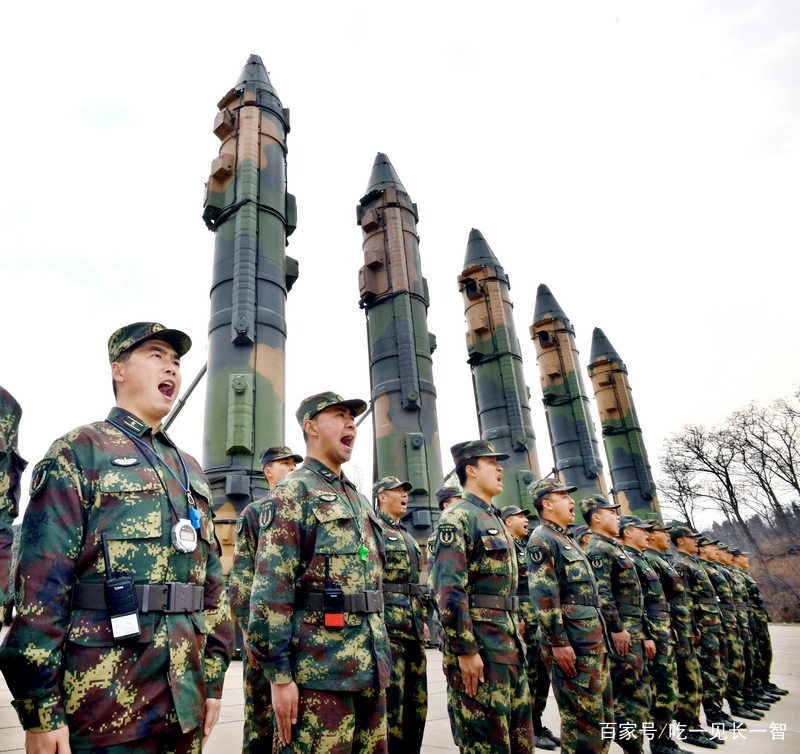 火箭兵與普通兵待遇的差異探究，火箭兵與普通兵待遇差異深度解析