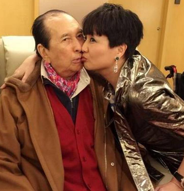 新澳門精準四肖期期中特公開，探索與揭秘，澳門精準四肖期期中特揭秘與探索公開版