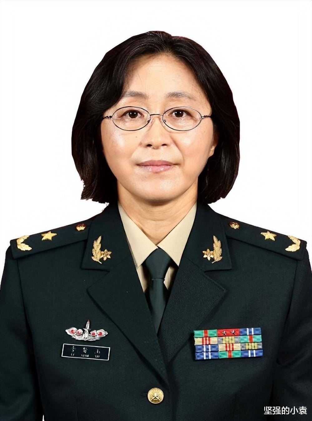 張微微少將簡歷——一位杰出的軍事領袖，張微微少將，杰出軍事領袖的簡歷揭秘